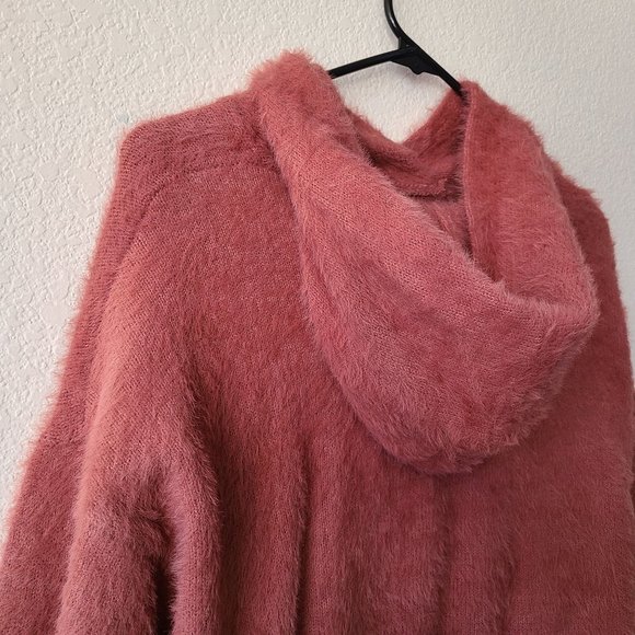 Philosophy US Women's Size 1X Hooded Eyelash Sweater Mountain Rose NEW - Picture 5 of 11